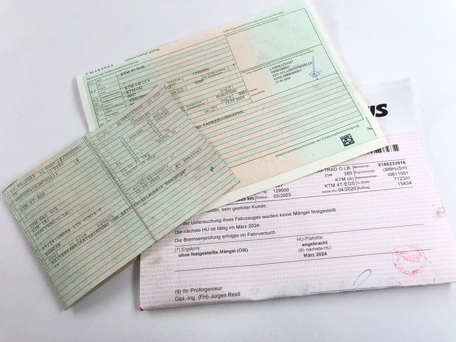 KTM 640 LC4 Adventure [2003] - Kehys papereilla