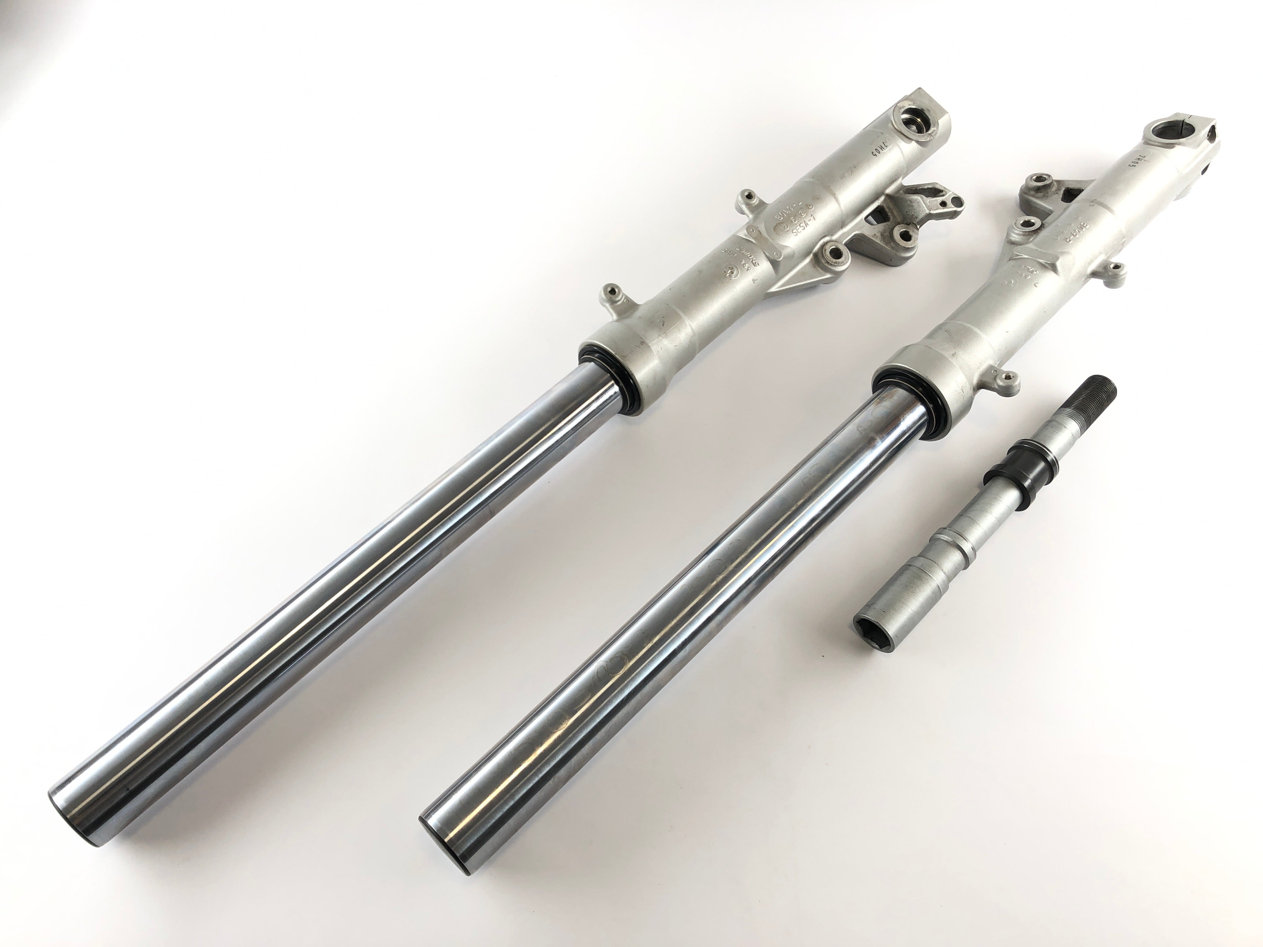 BMW F 800 S [2007] - Fork Telescopic fork with axle