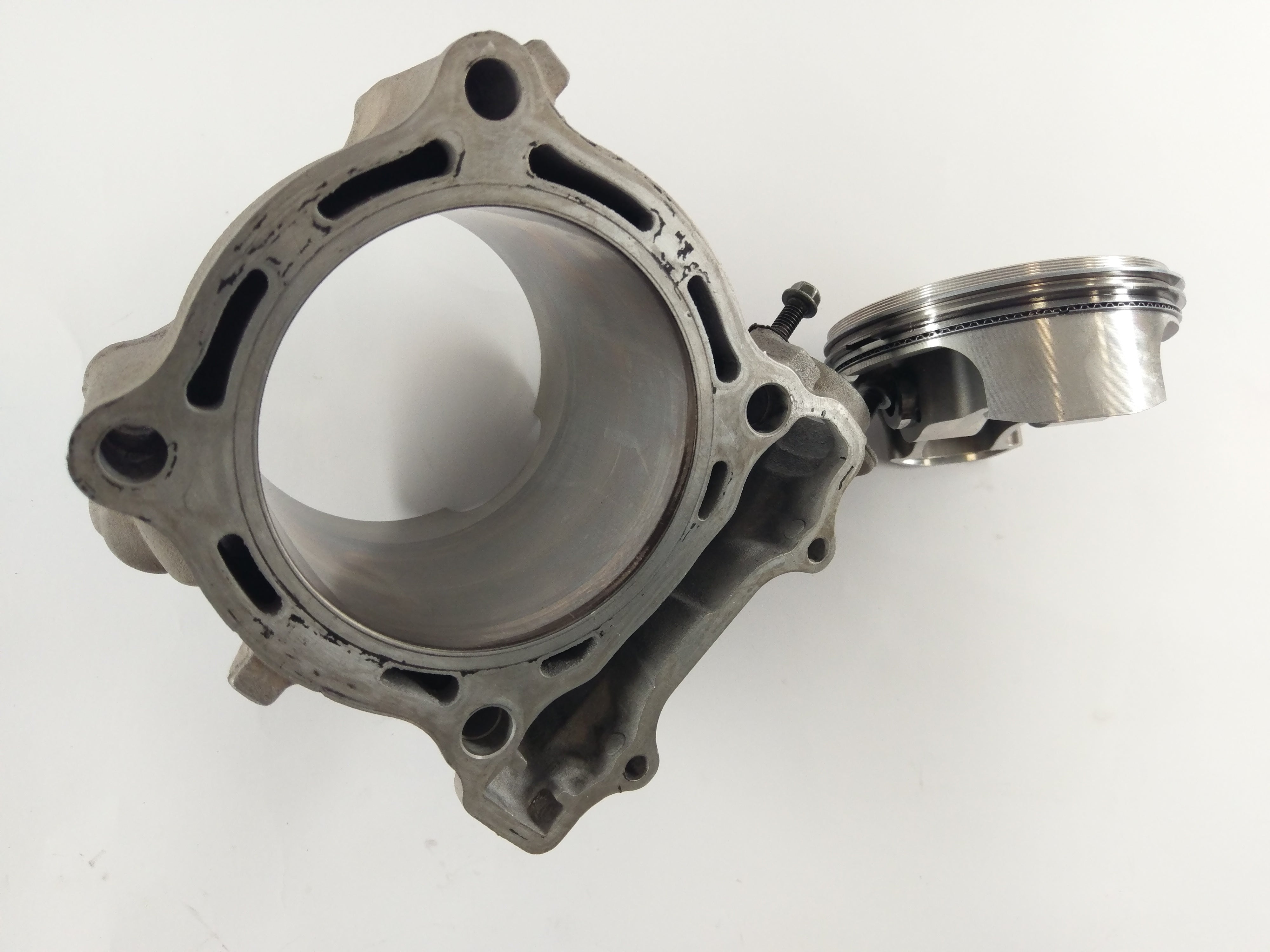 Yamaha YZ 450 F [2005] - Cylinder with piston