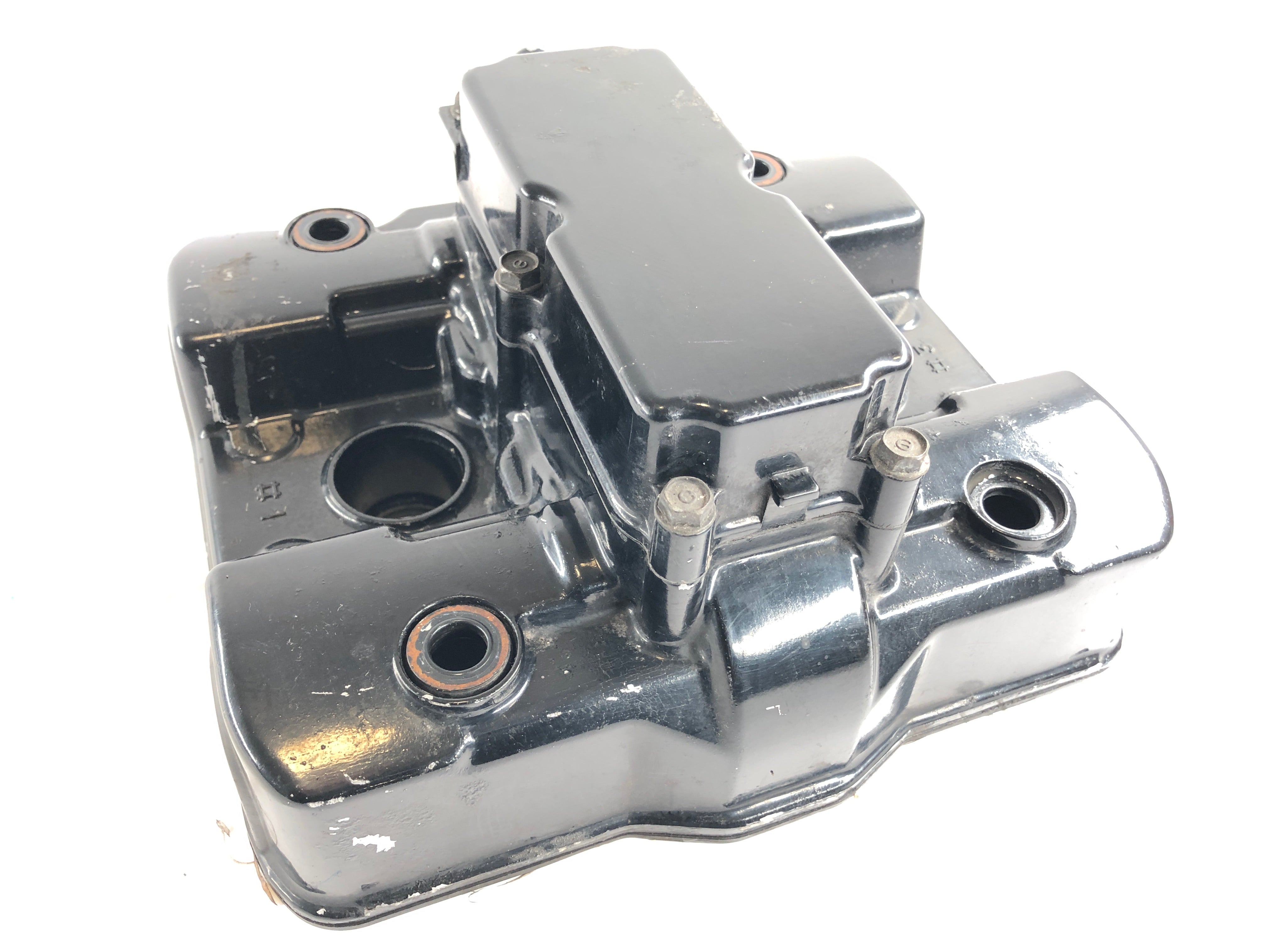 Honda VFR 750 F RC24 [1988] - Valve cover cylinder 1 and 3