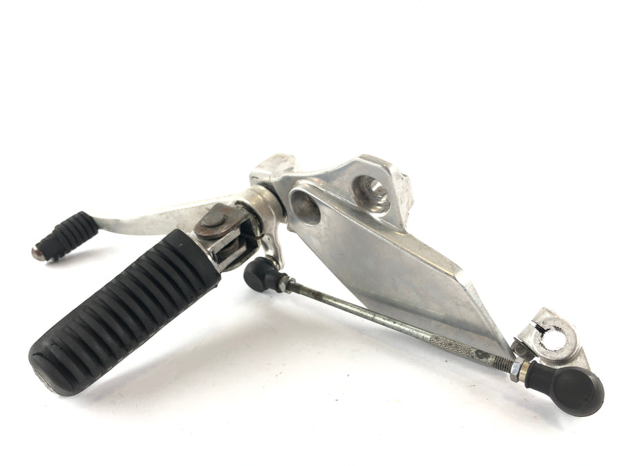 Yamaha XJR 1200 4PU [1995] - Řidičská noha a přepínání páky pedálu