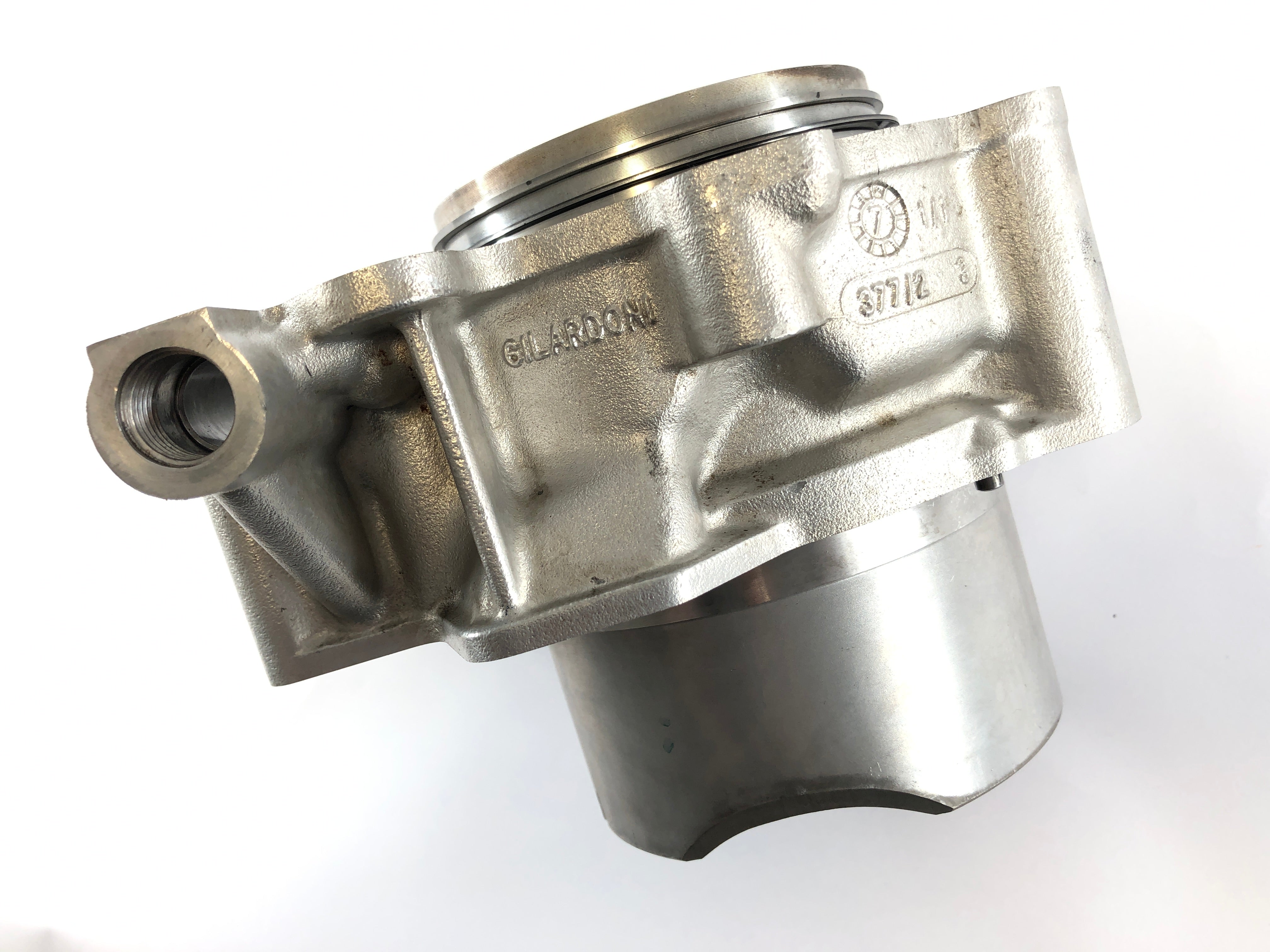 Aprilia RSV 1000 RR Factory [2009] - Cylinder with piston at the front