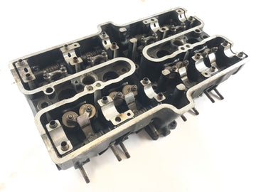 Kawasaki GPZ 550 [KZ550D] - головка цилиндра