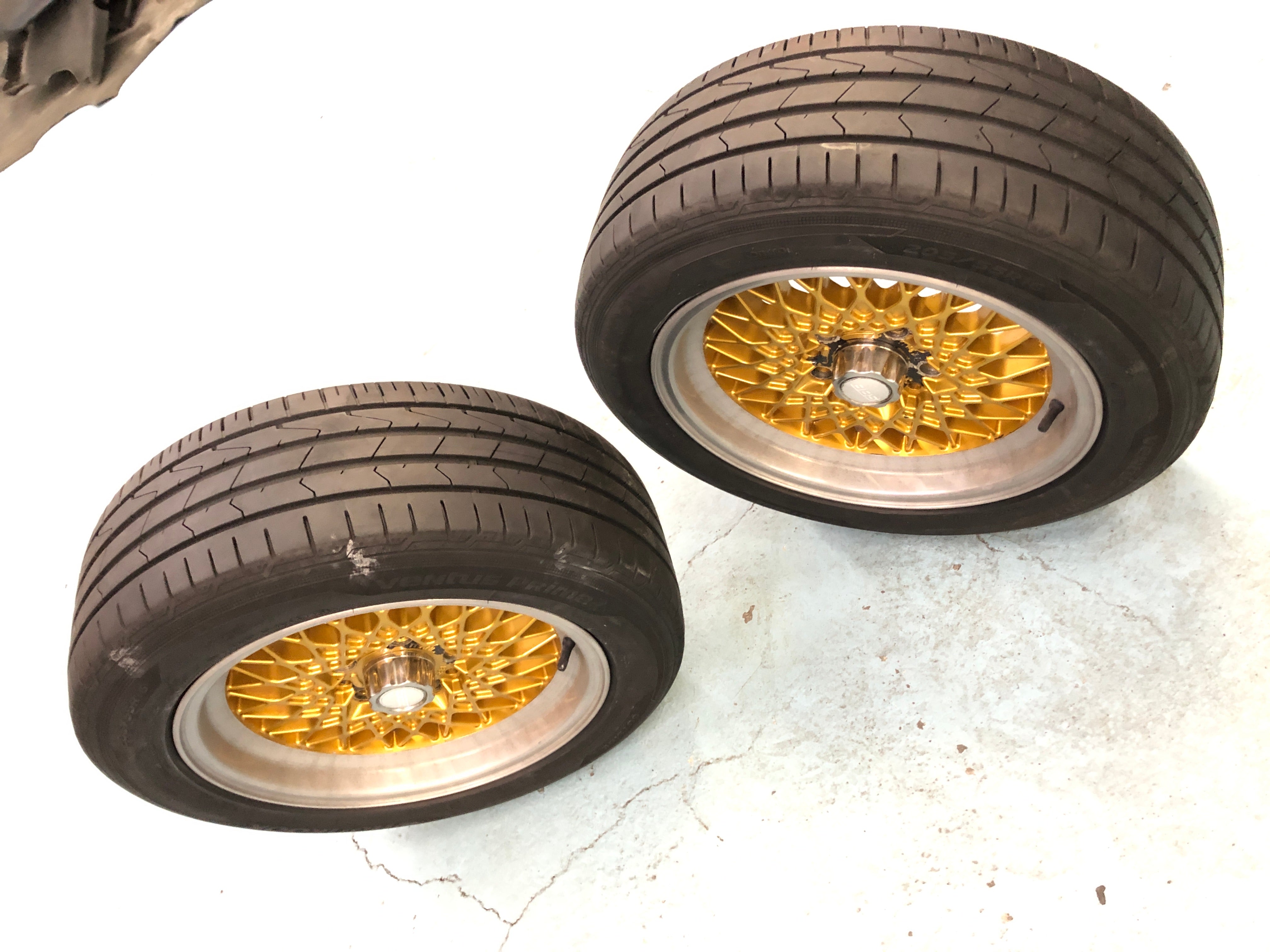 BMW M 535i E28 [1986] - Rad Set BBS 7J16 og 8J16 Hartge