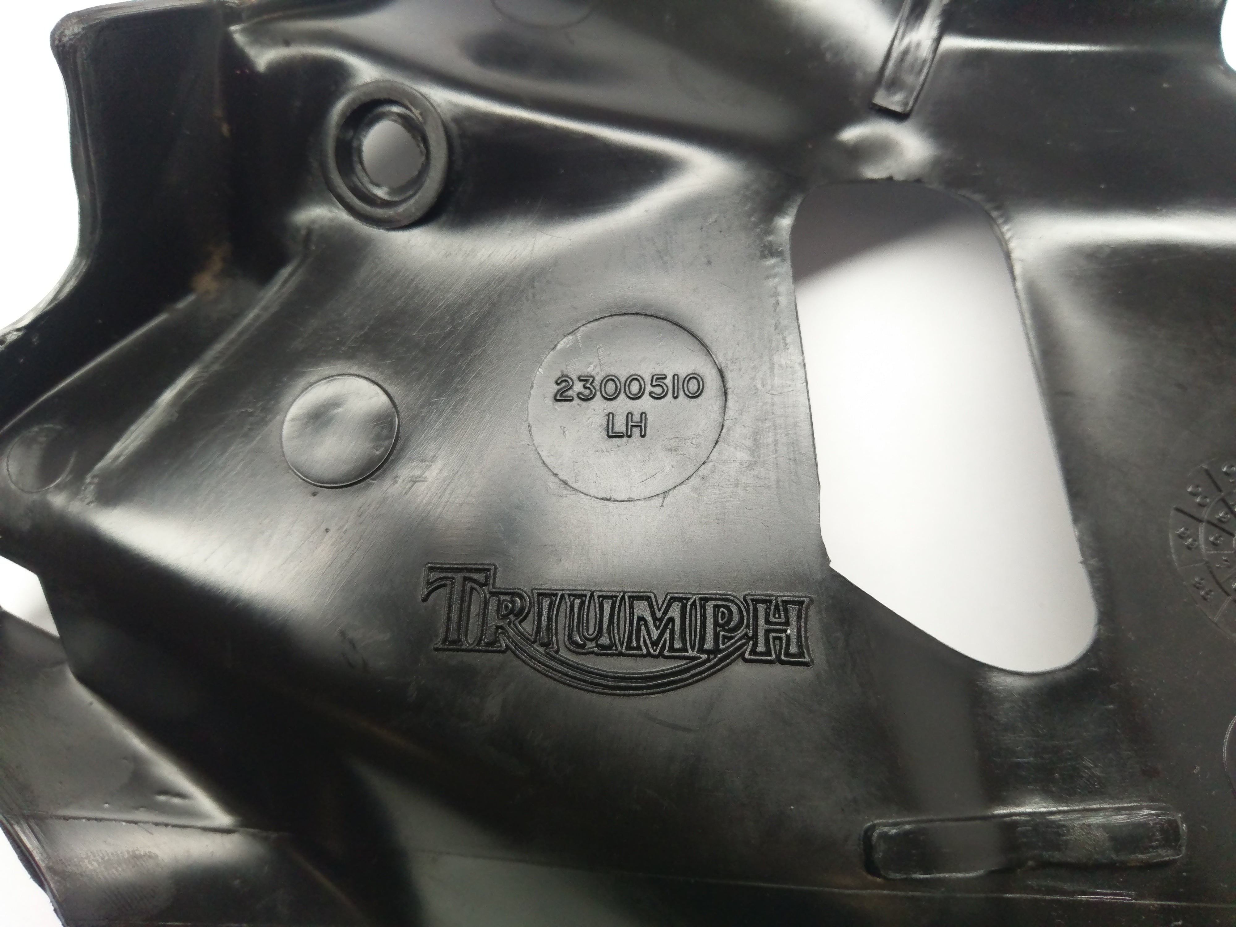 Triumph Trophy 1200 T300E [1996] - Cylinderskyddskåpan vänster och höger