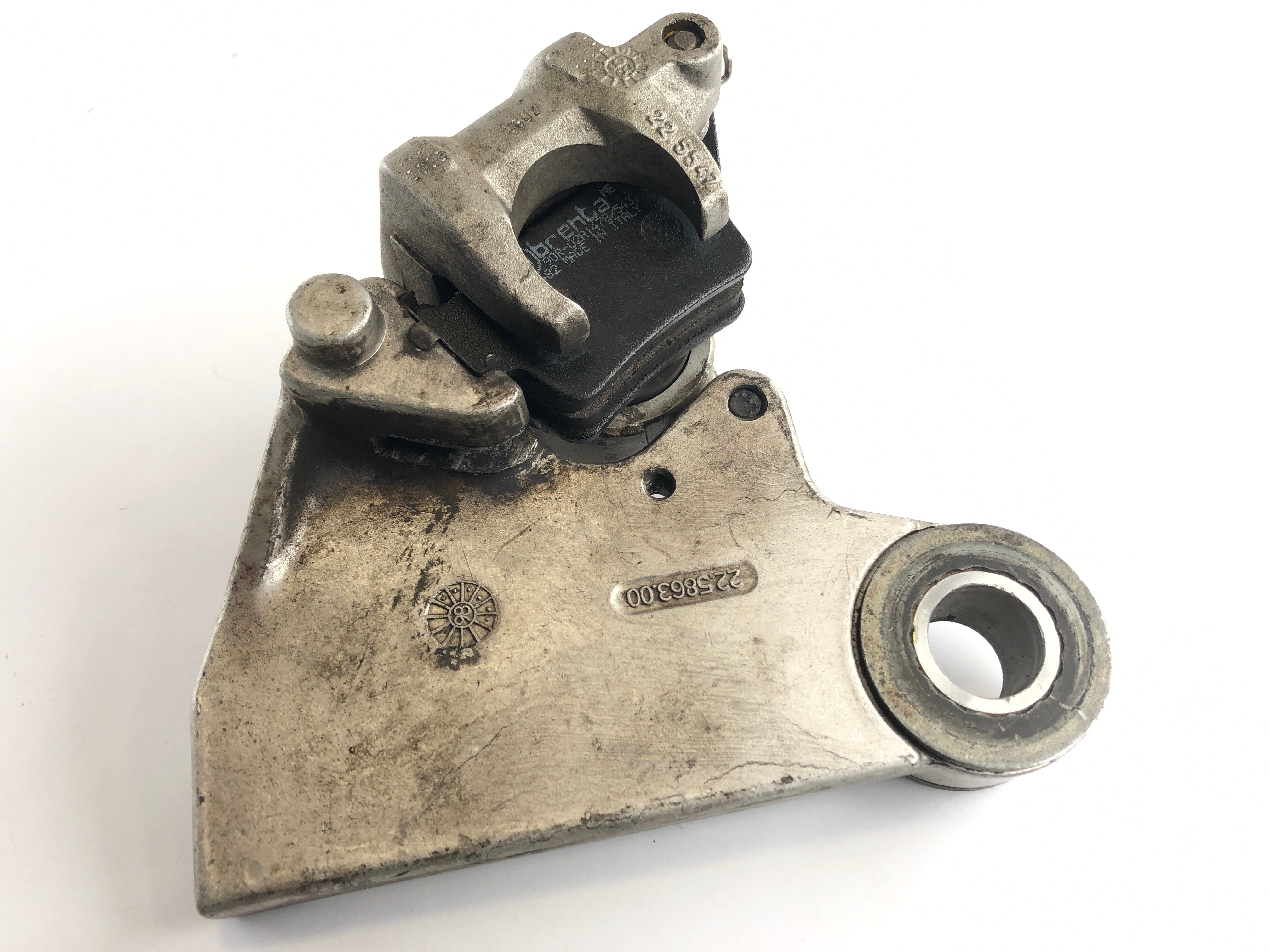 Yamaha TT 600 R DJ01 [2000] - Rear brake caliper with anchor plate