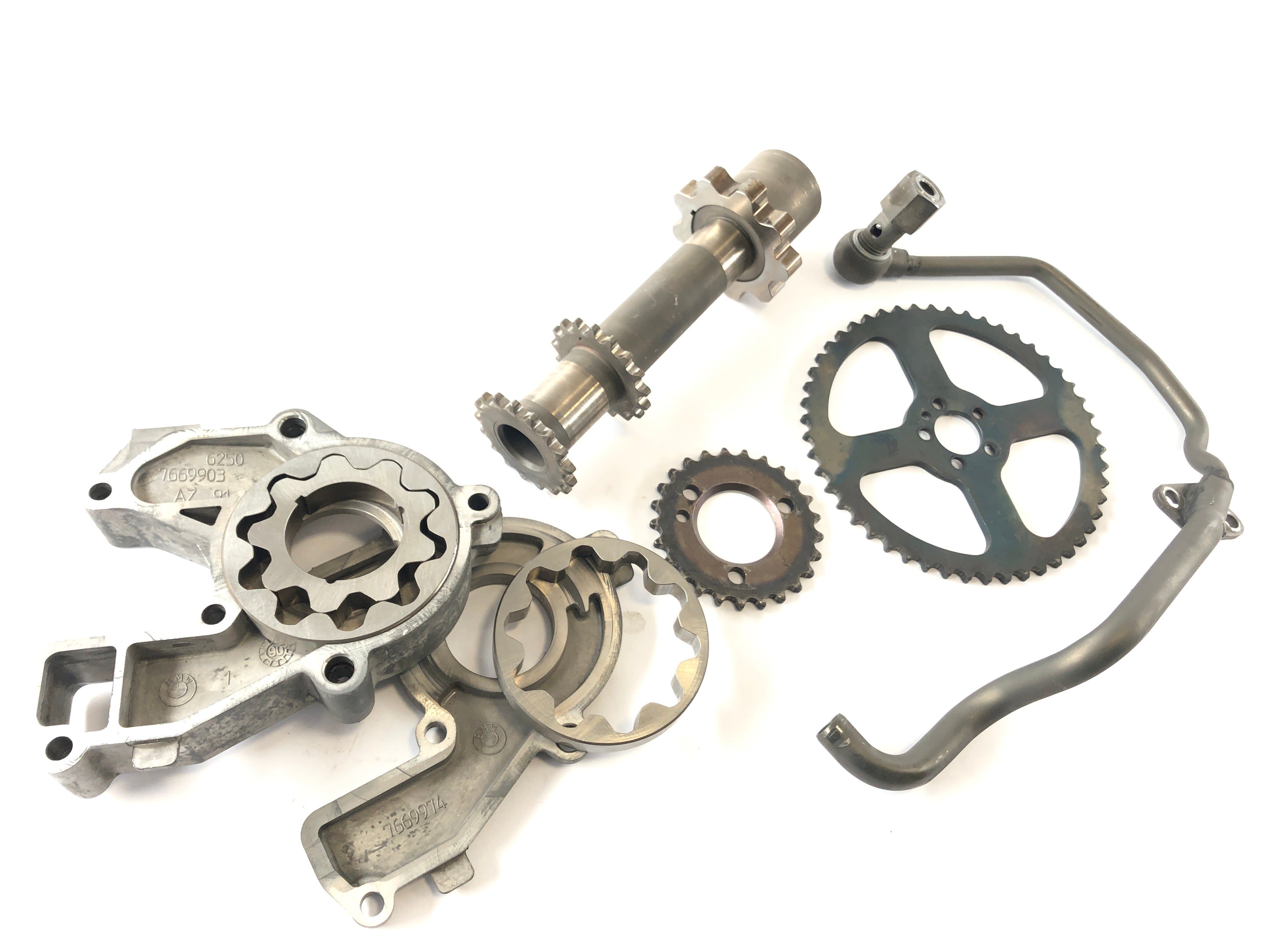 BMW R 1200 RT [2006] - Oil pump set with drive and shaft