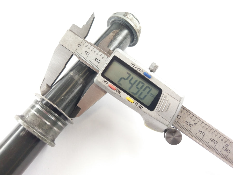 Aprilia RSV 1000 Tuono RP [2005] - Fork Telescopic fork with axle