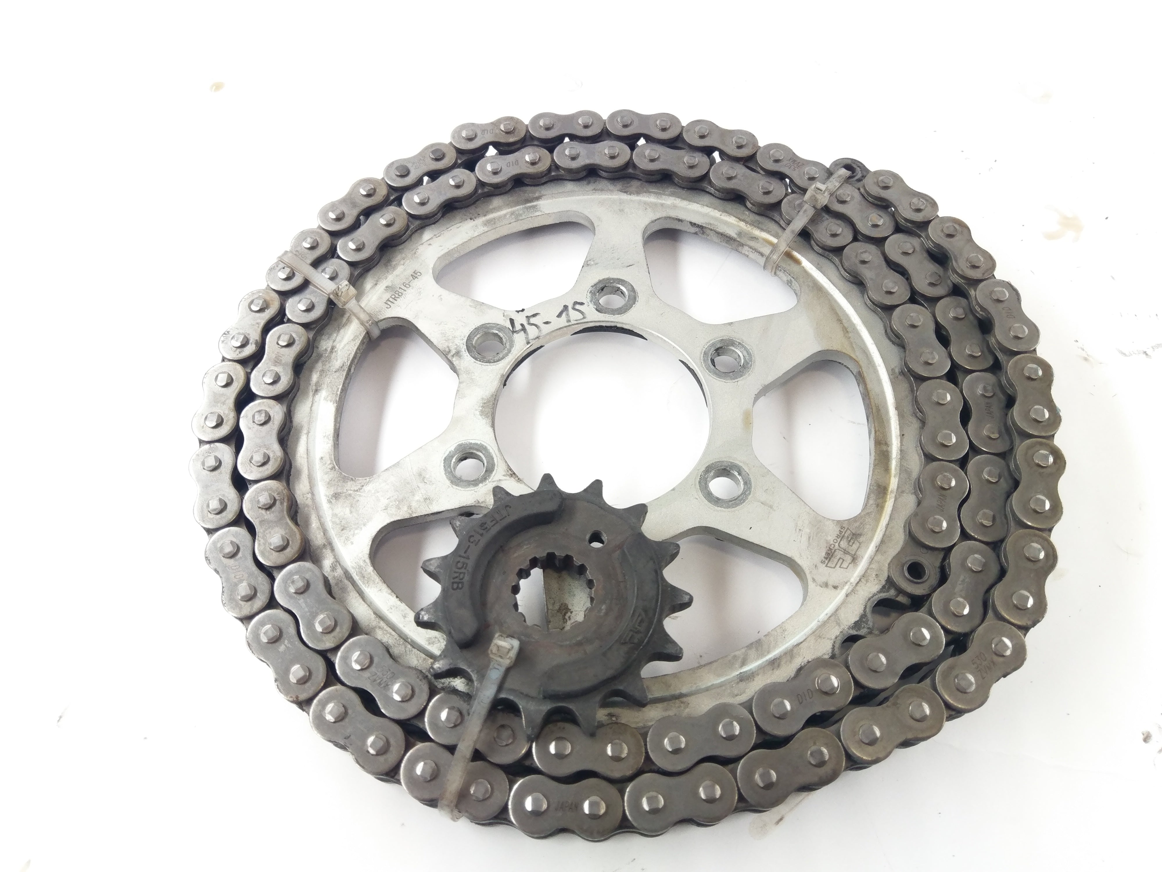 Suzuki GSF 1200 Bandit GV75A [1998] - Chain Set