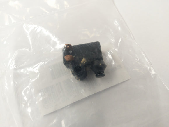 Yamaha FZR 1000 [KAIKKI rakennusvuosit] - Jarruvalokytkin edessä 046216