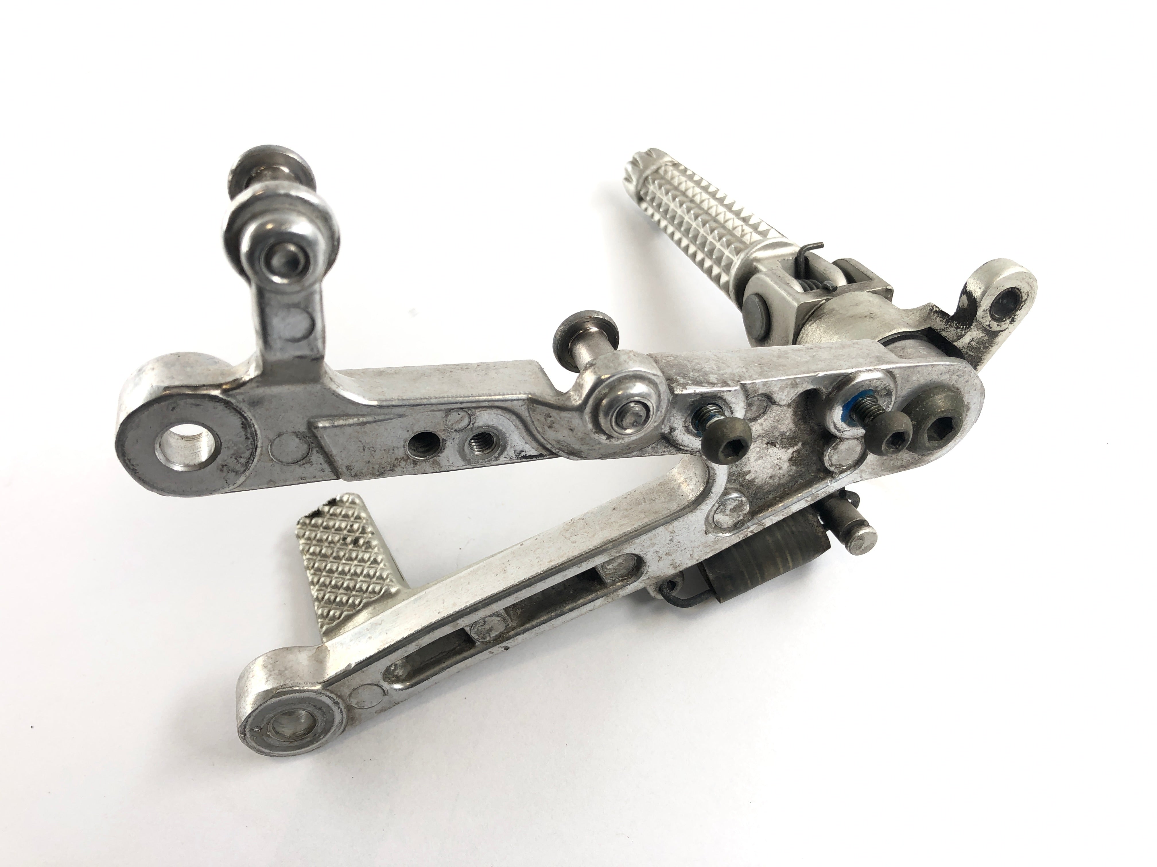 Yamaha YZF R1 RN04 [2000] - Footrest holder right brake pedal foot brake lever