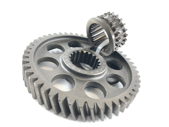 Suzuki vs 1400 Intruder VX51L [1996] - Převodový klikový hřídel s kotoučem zubu řídicího řetězce