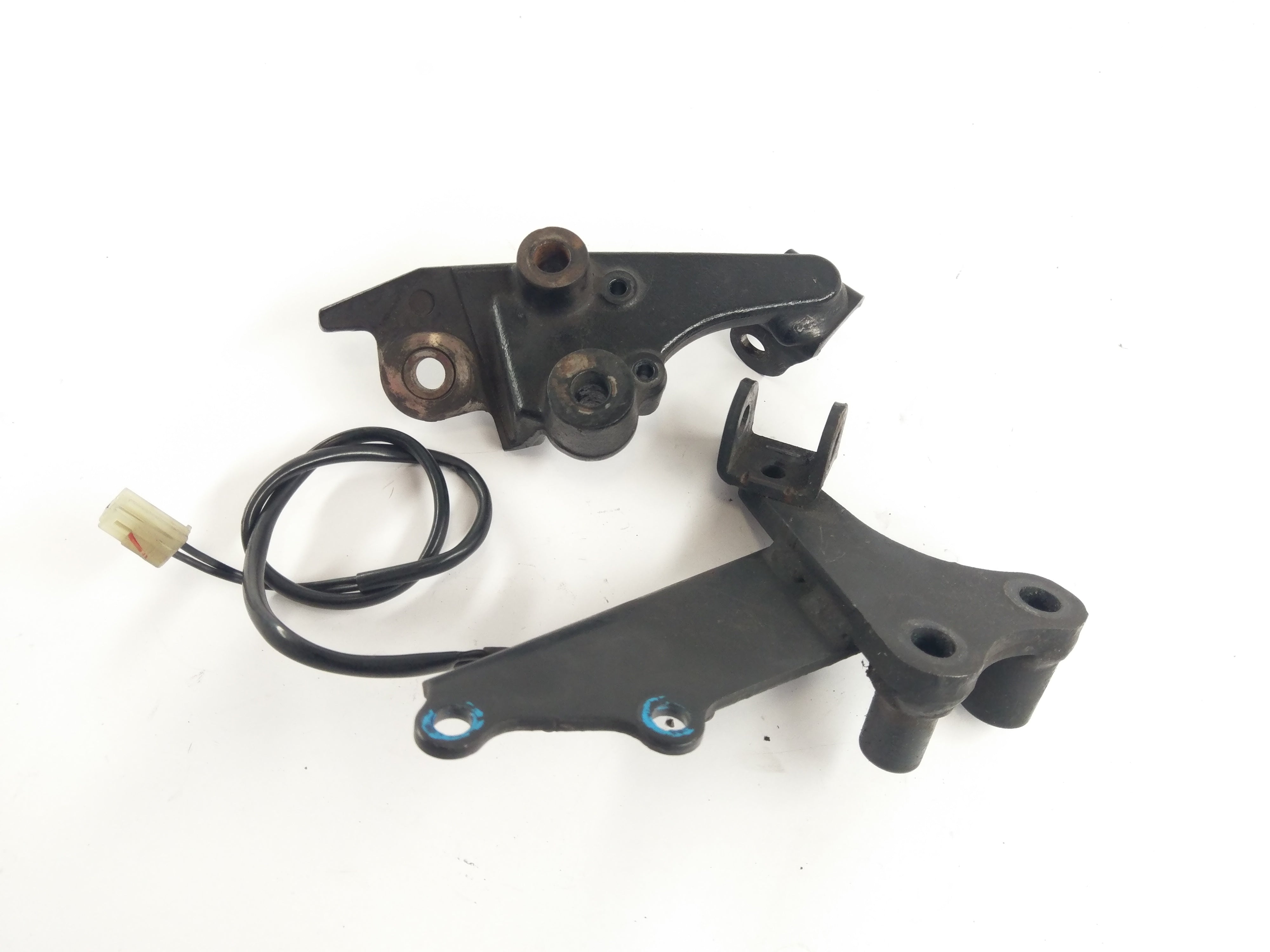 Yamaha XT 660 X DM01 [2006] - RAST HOLDER SET BRAKE LIGHT SWITCH på baksidan