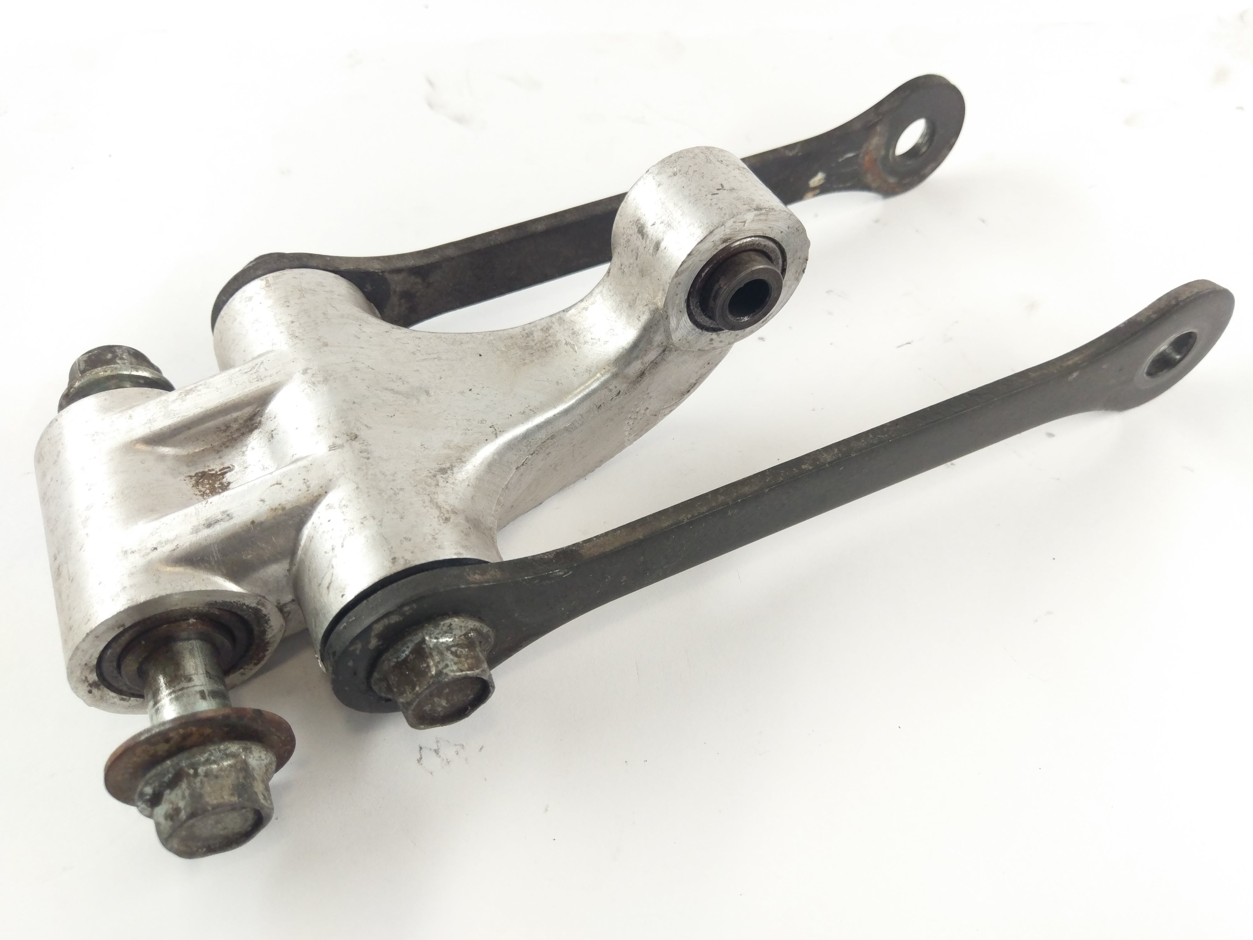 Suzuki GSXR 1100 GV73A [1992] - Deflection Spring Bone