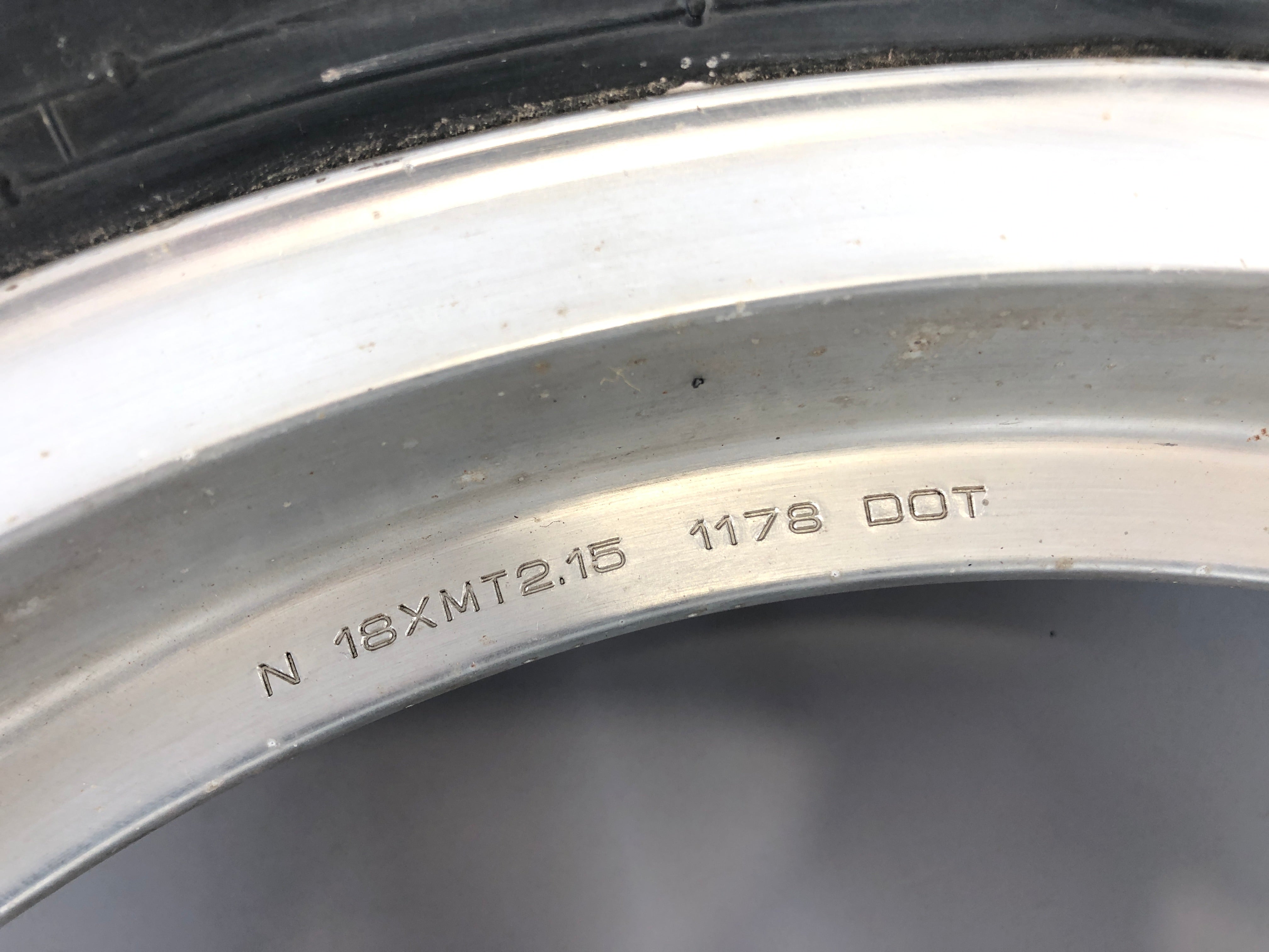 Honda CB 900 F SC01 [1981] - Rear wheel rim