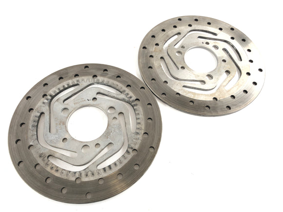 Can на Spyder SM5 [2009] - Тормозные диски установили пару впереди