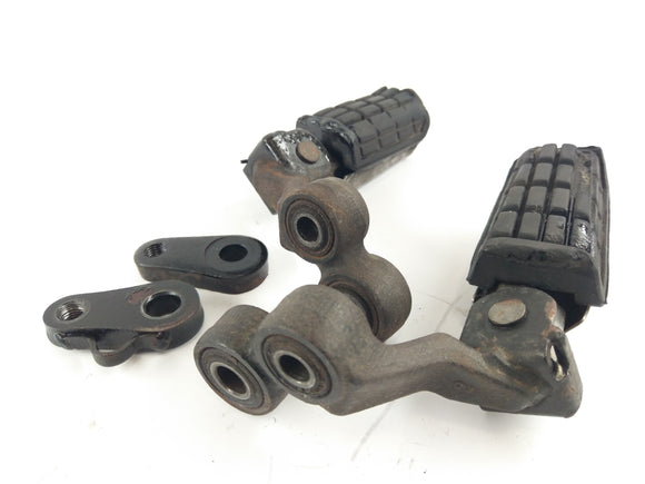 Yamaha XJ 900 F 58L [1985] - Jalantuen kuljettajan jalkatuet