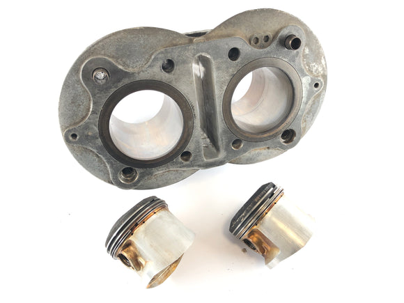 Honda CJ 360 T [1980] - sylinteri männillä