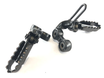 Suzuki DR 800 S SR42B [1991] - PŘIJÍMAJÍCÍ PŘIPOJENÍ NA Vpravo a Vlevo