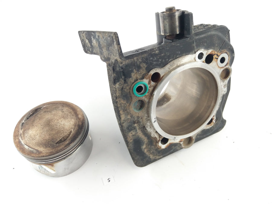 Cagiva Elefant 750 6B [1988] - Zylinder und Kolben stehender Zylinder