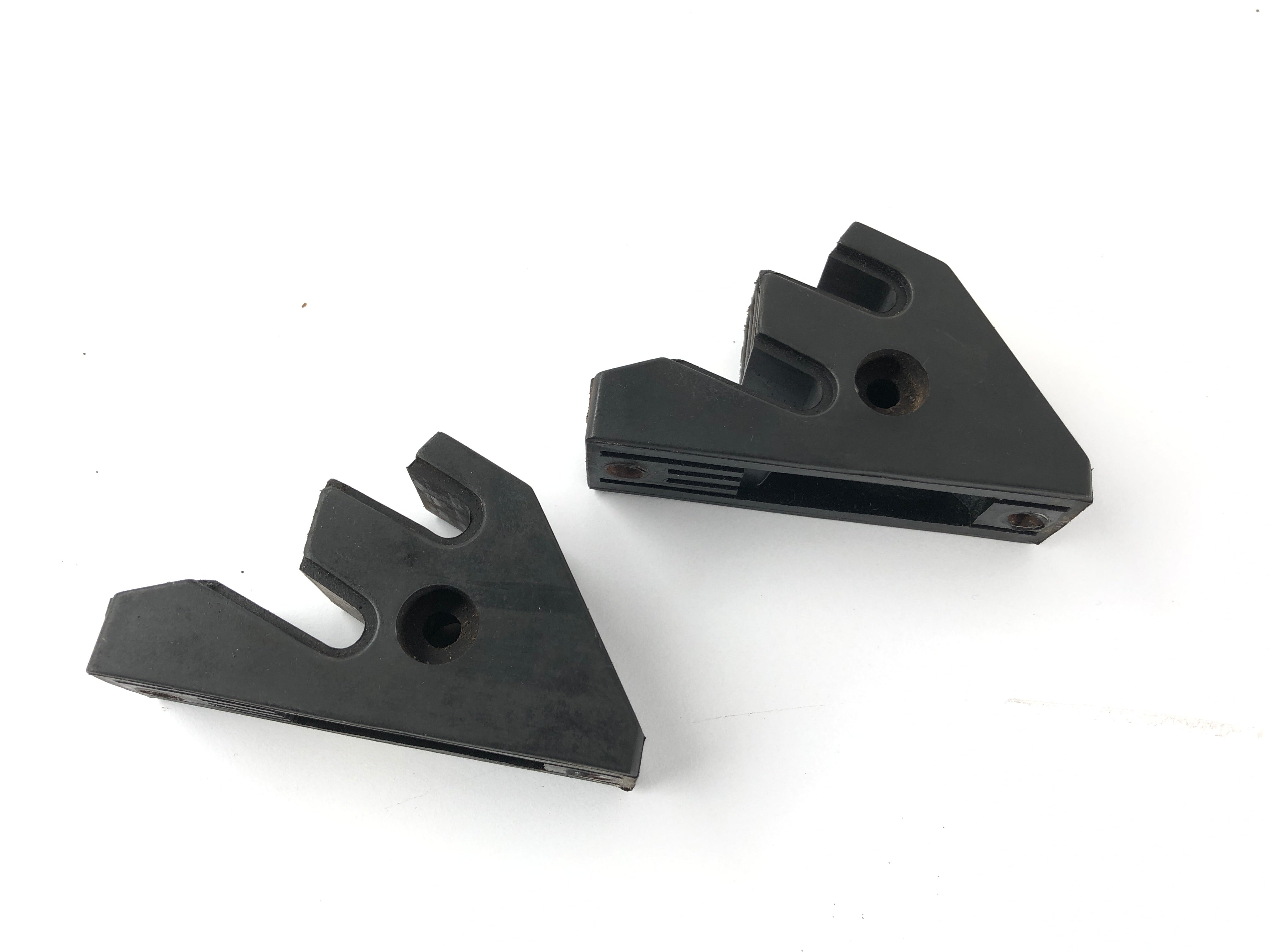 BMW R 1100 GS 259 ​​[1995] - Seat adjustment brackets