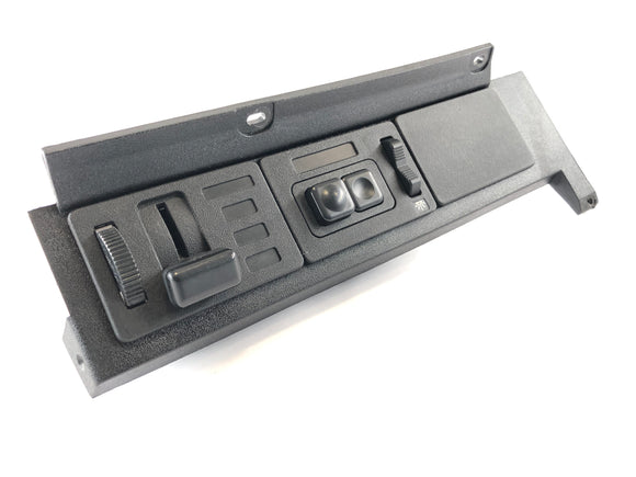 BMW M 535i E28 [1986] - Light Switch -ohjaamon varusteet