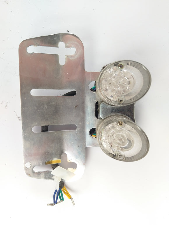 Honda CB 750 K (Z) RC01 - Feu arrière avec support de plaque d'immatriculation