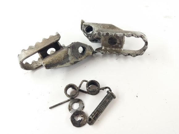 YAMAHA DT 125 LC 10V [1982] - voetsteunen van de voetsteun naar links en rechts