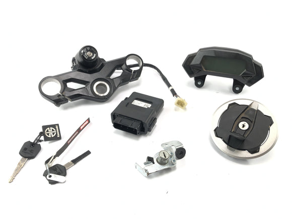 Kawasaki Ninja 125 BX125B [2024] - Schlosssatz mit Gabelbrücke