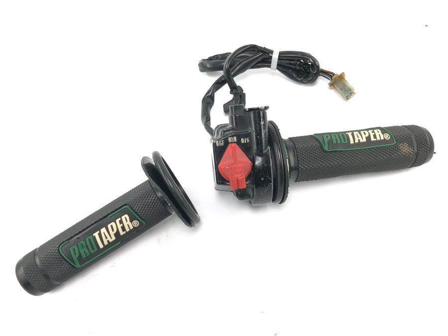 Kawasaki KMX 125 [1996] - gommini manopola acceleratore destra manopola acceleratore kill switch