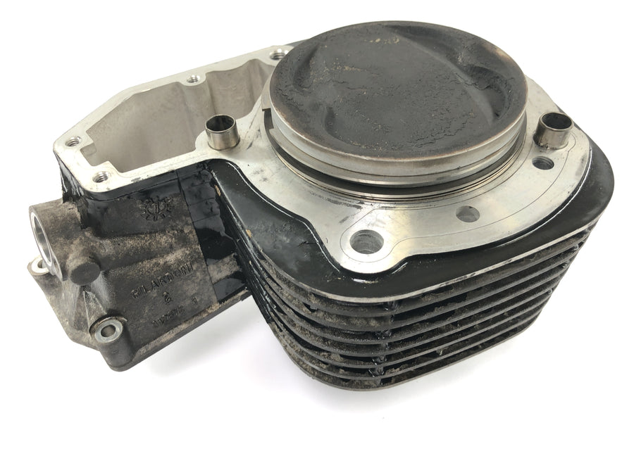 BMW R 1200 C 259C [1998] - cylinder z tłokiem po prawej stronie