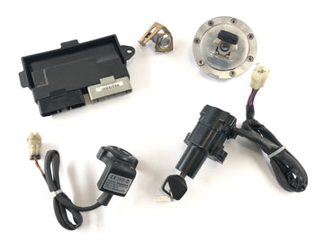 Honda VFR 800 RC46 [2005] - Låsesmed Tændingslåstanken Lås CDI