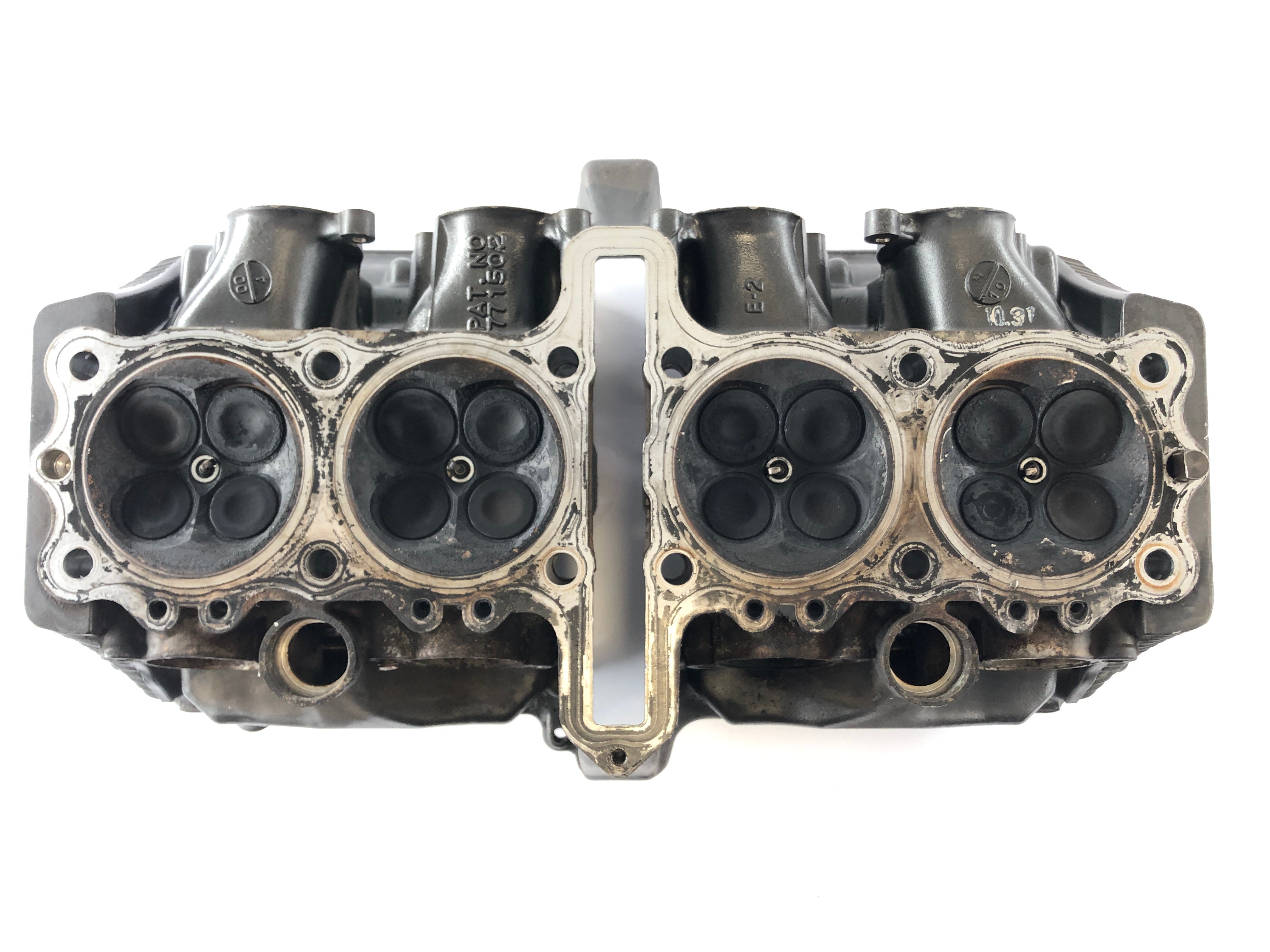 Suzuki Bandit GSF 1200 S WVA9 [2001] - Cylinder Head