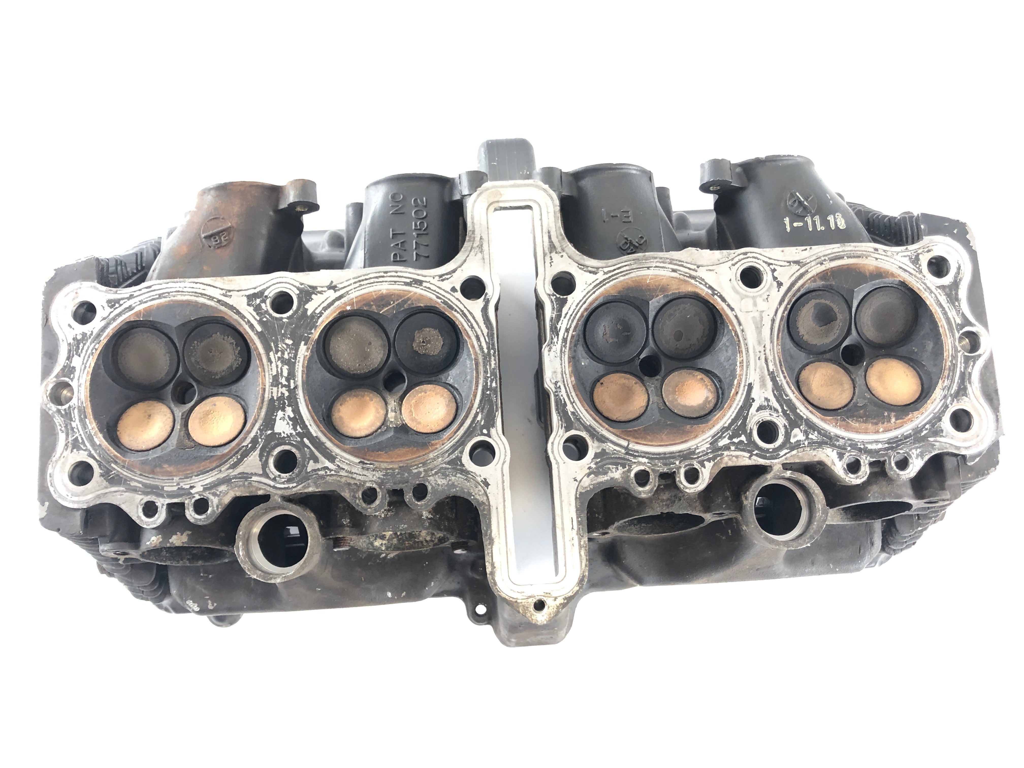 Suzuki GSX-R 1100 GV73B [1991] - Cylinder head