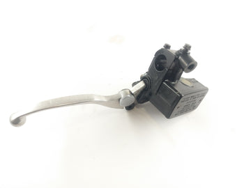 Suzuki GSF 1200 S GV75A [1998] - brzdové čerpadlo na přední brzdové páce brzdového čerpadla v přední části ruky