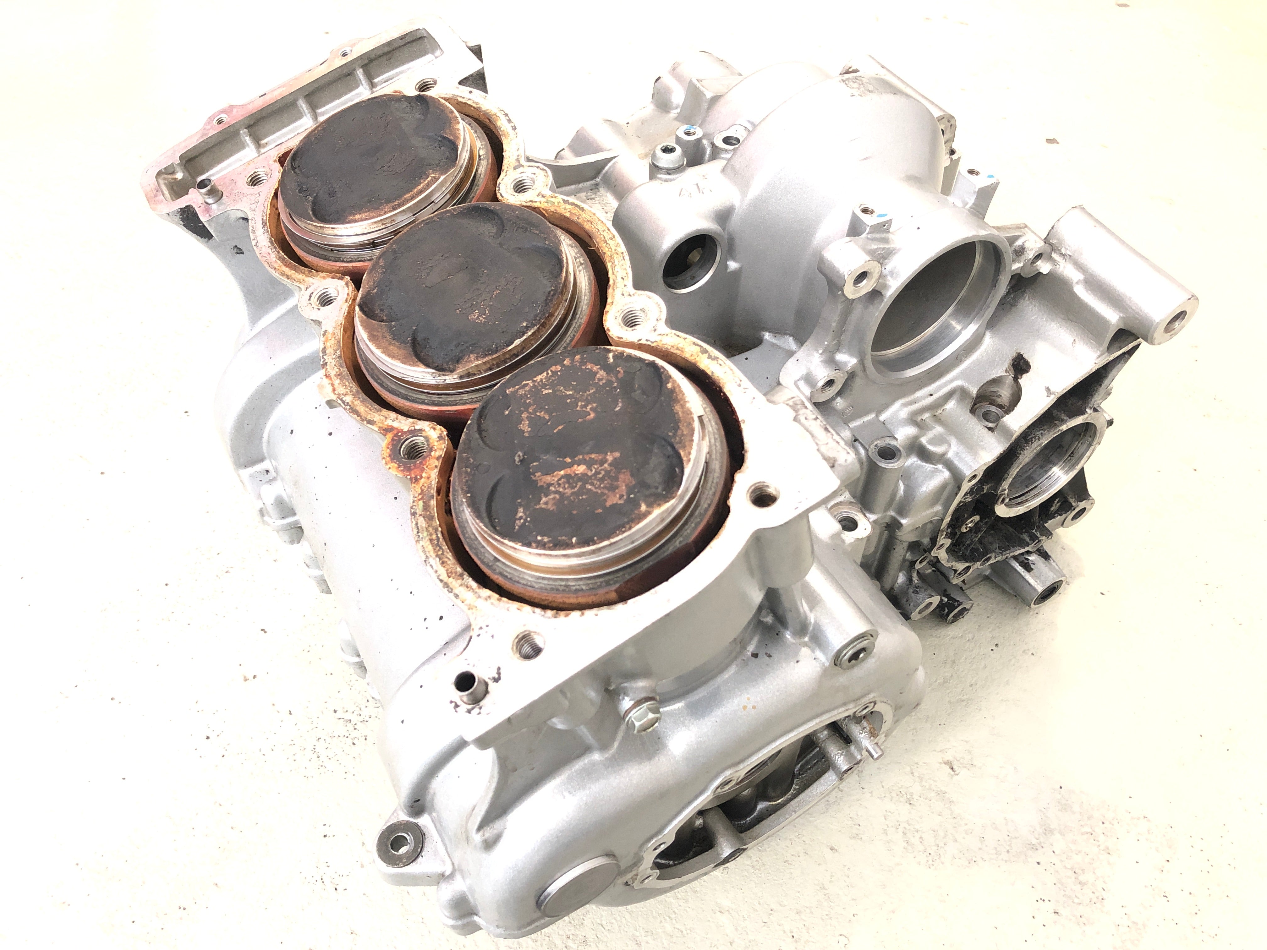 Triumph Sprint 955i RS T695 [2001] - Engine block short engine with piston