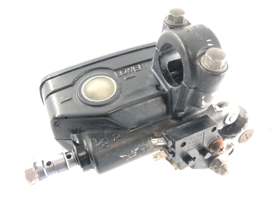 Honda CBR 1000F SC24 [1992] - Bomba de mão da bomba de freio com alça de freio