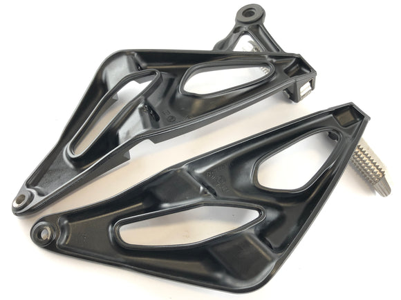 BMW K 1300 S K12S [2009] - Soziusfußrasten mit Halterung links und rechts Set