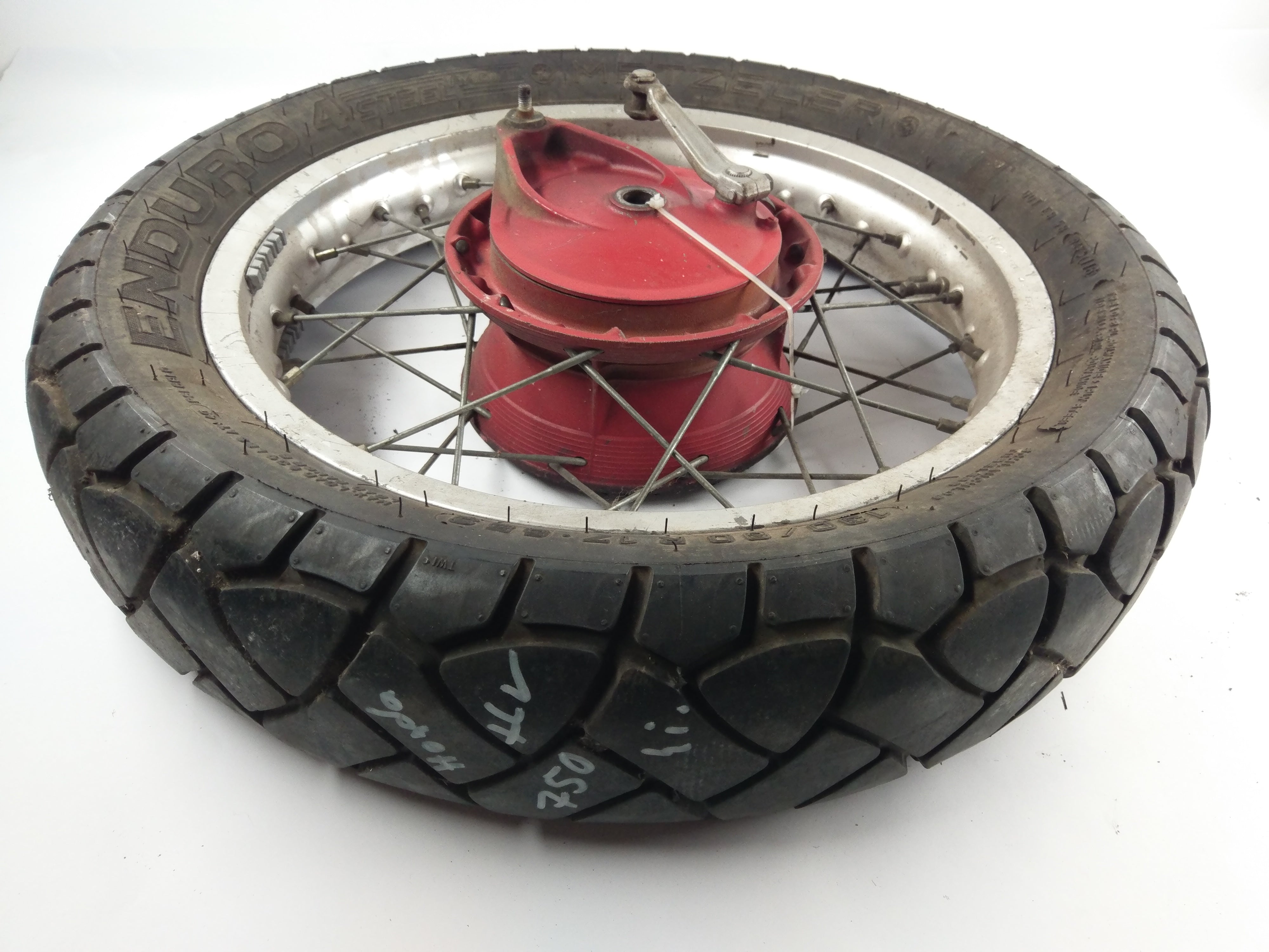 Honda XLV 750 R RD01 [1983] - Rear wheel 17" with brake drum rim