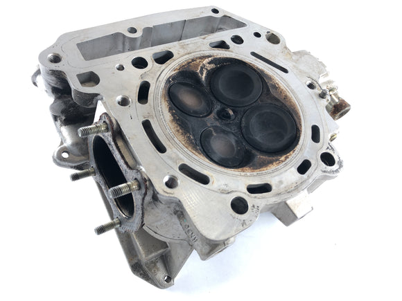 can on the spyder sm5 [2009]  - 正面のシリンダーヘッド