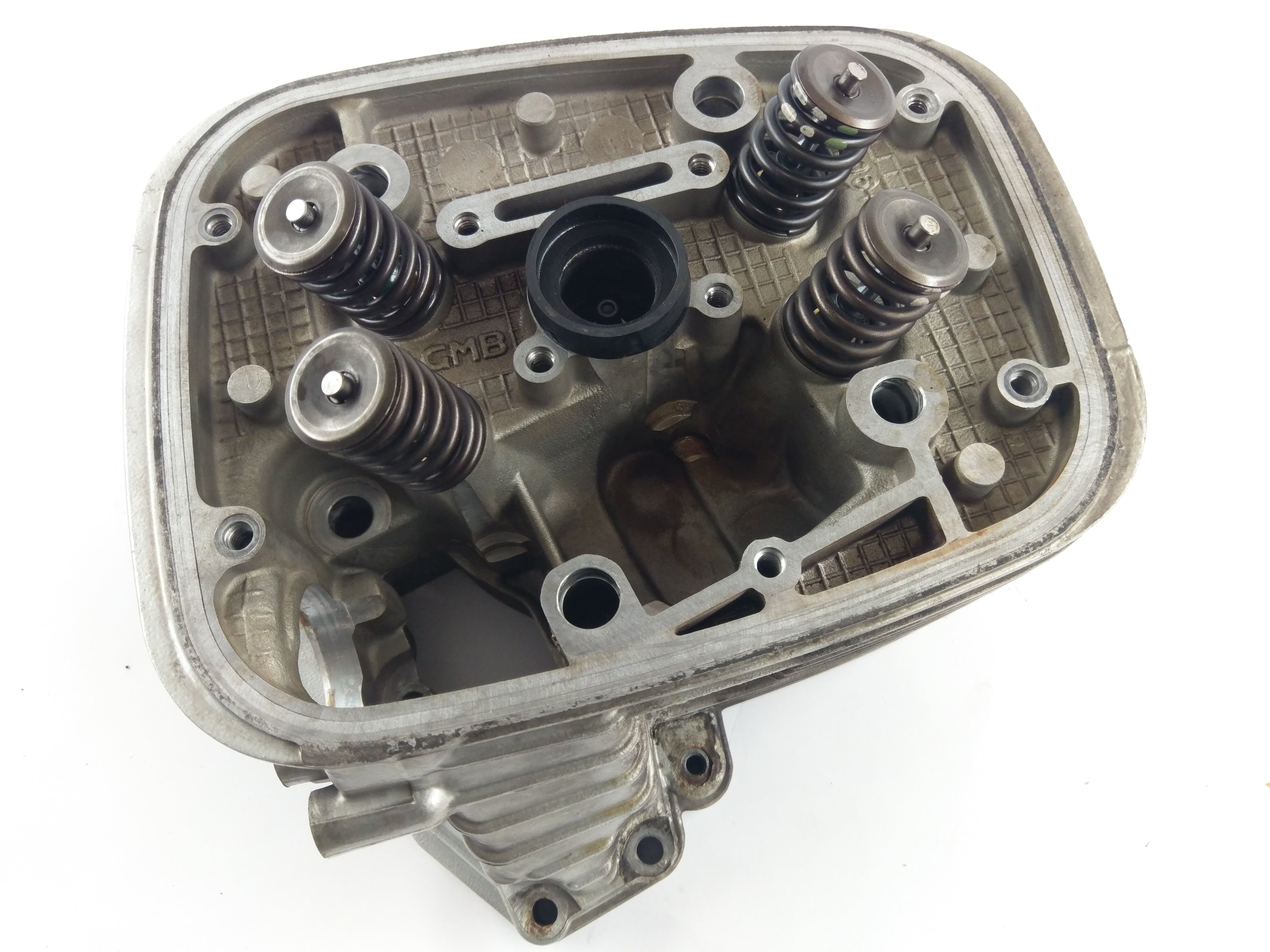 BMW R 1100 GS [1994] - Cylinder head