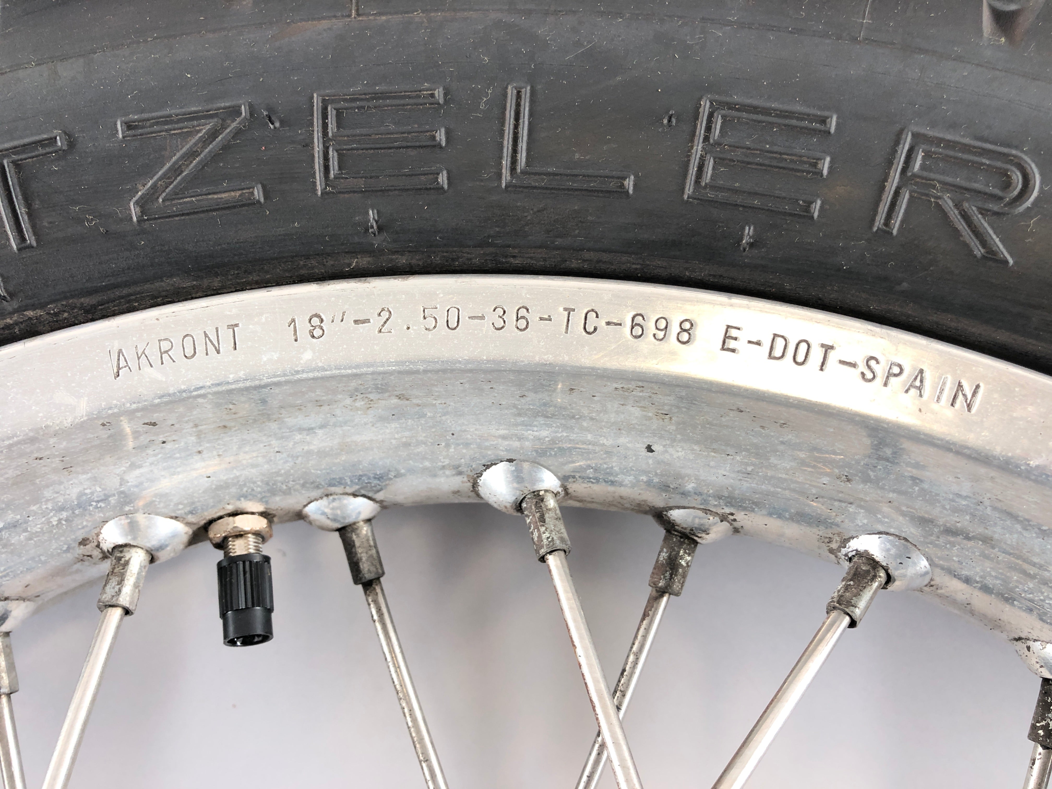 Husqvarna TE 610 E Dual H7 [1998] - Rear wheel rim