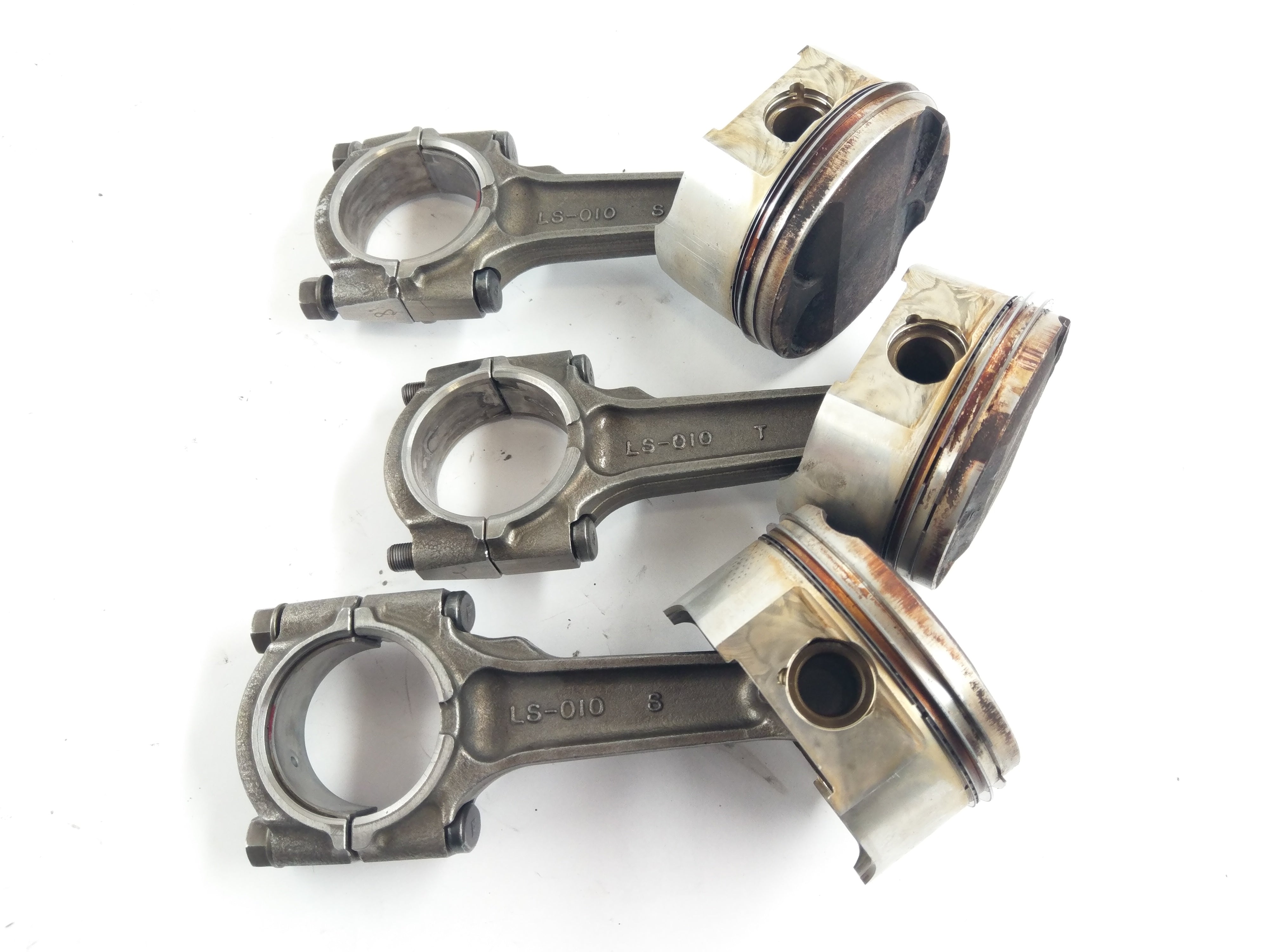 Triumph Daytona 955i T595 [1998] - Pistons with connecting rods