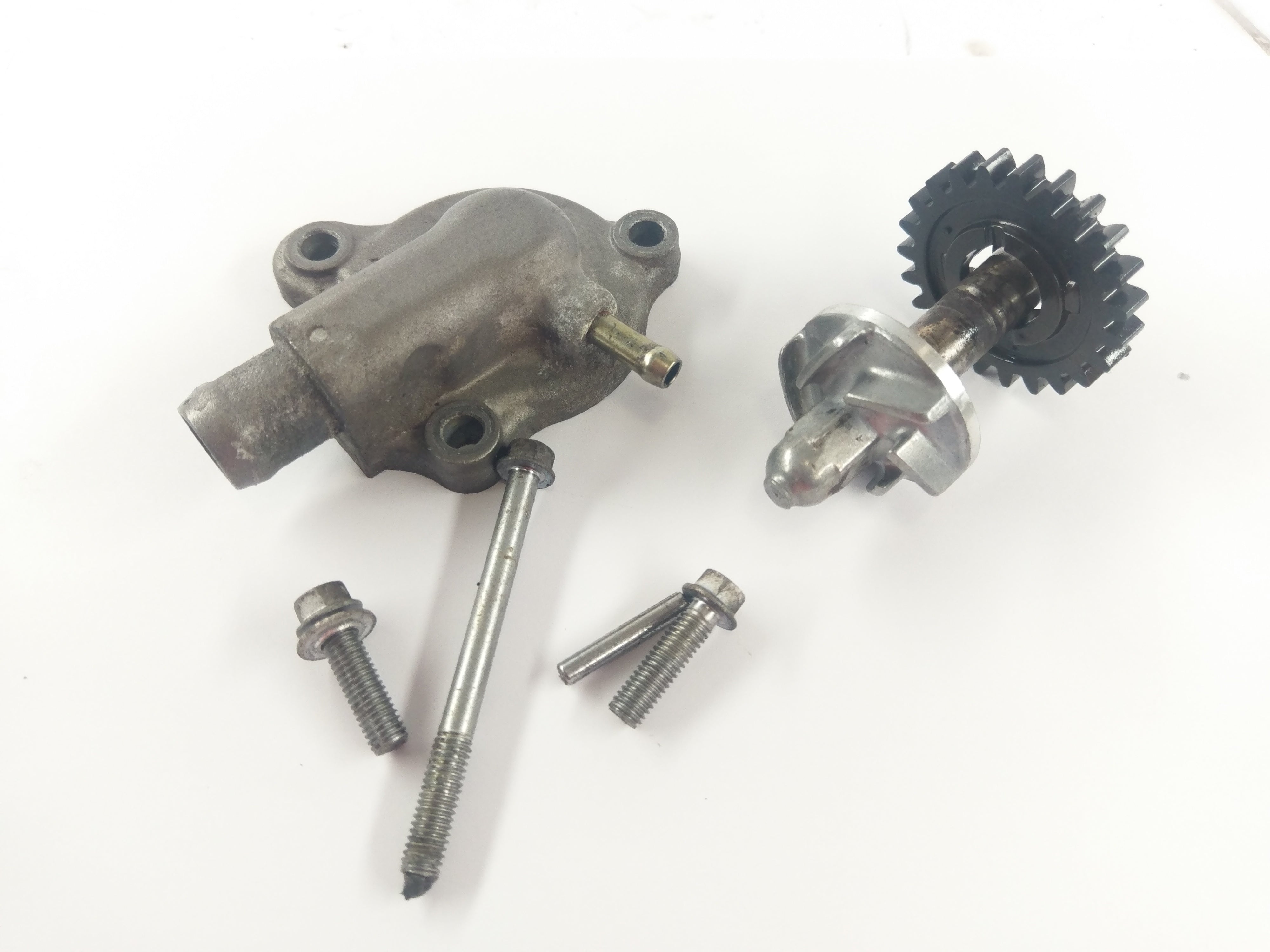 Honda CBR 125 JC34 [2006] - Water pump