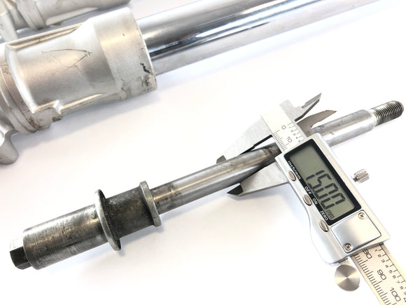 Suzuki DR 800 S SR42B [1991] - Fourche Fourche télescopique avec axe