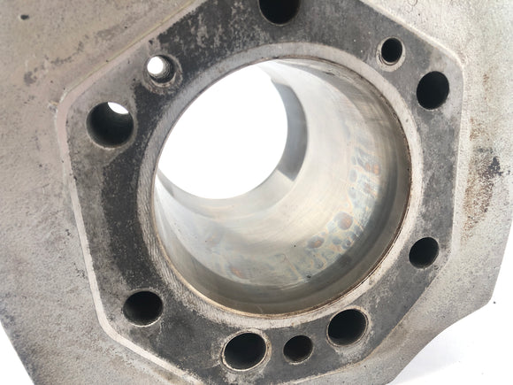 Moto Guzzi Le Mans 1000 VV [1988] - Sylinteri, jolla on mäntä oikealla ja vasemmalla