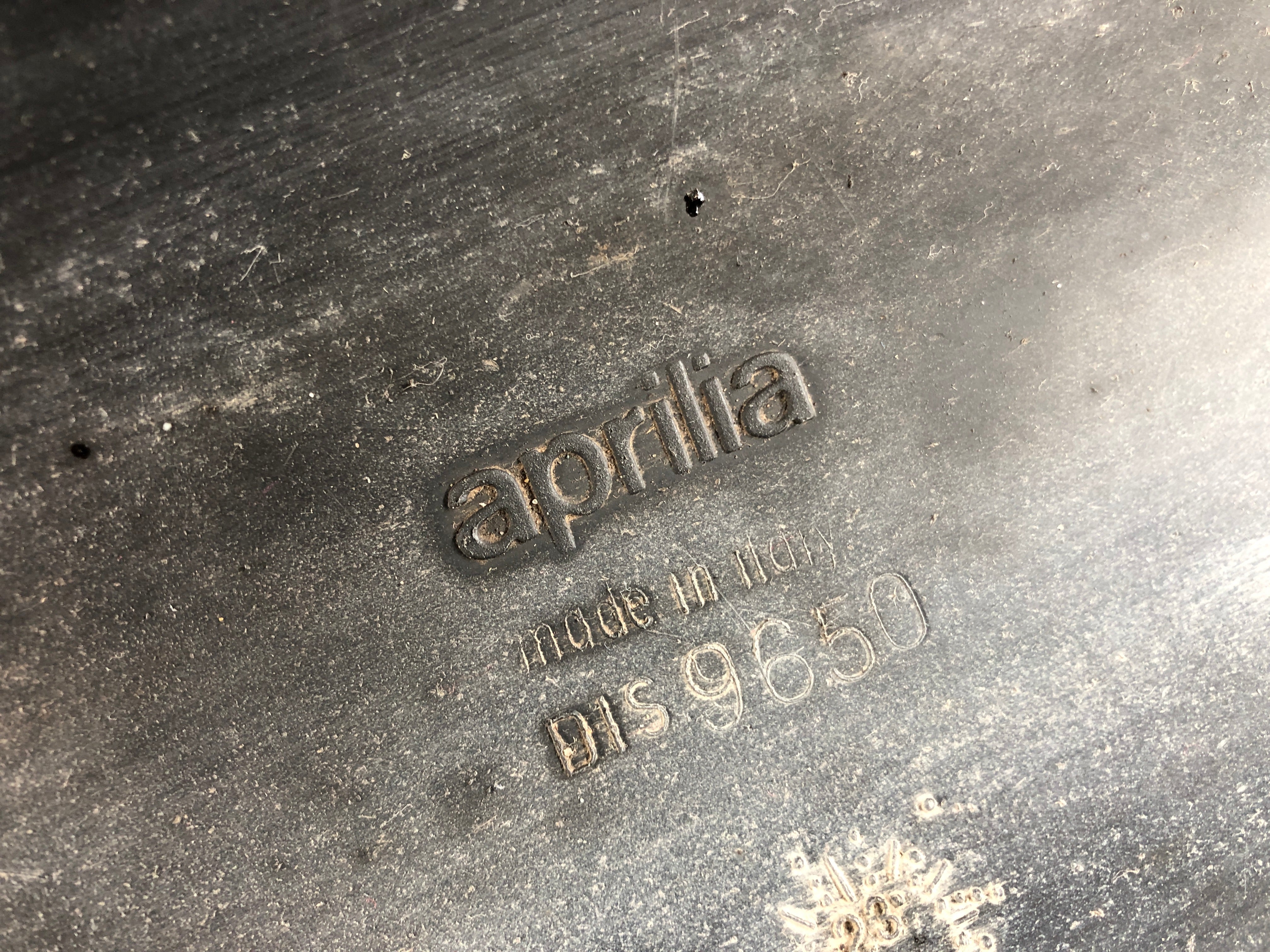 Aprilia RS 125 [2000] - Wheel cover rear fender