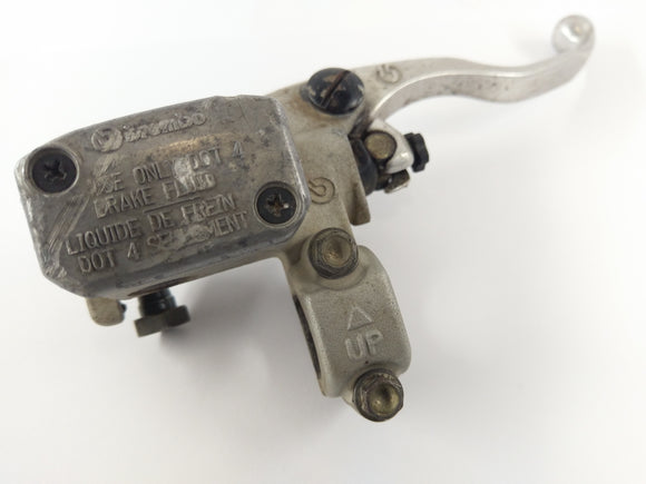 Husquvarna TE 250 H8 [2004] - Brzdové čerpadlo u předního brzdového čerpadla s brzdovou rukojetí