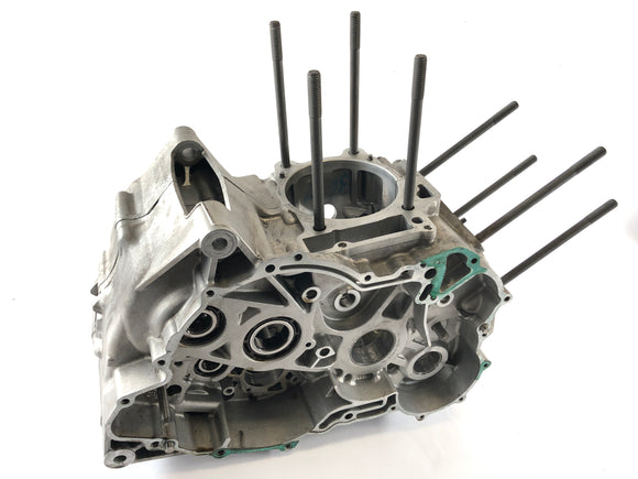 Aprilia Mille RSV 1000 ME [1999] - Жилье для автомобиля пустое жилье