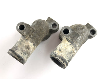 Honda Varadero XL 1000 SD02 [2002] - kjølevæskeflens satt på sylinderhodet - 0